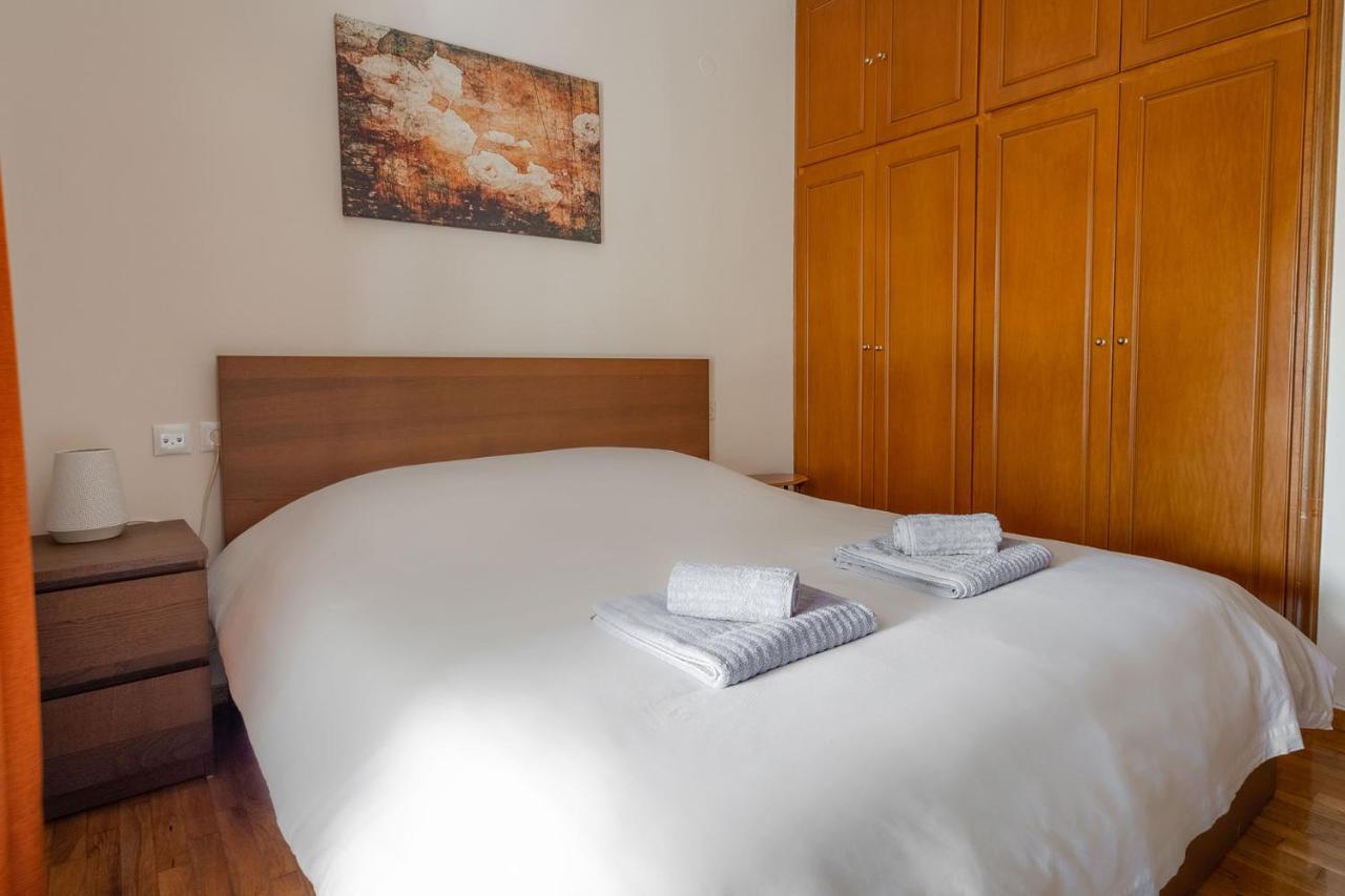 Your Cozy Six Street Apartment Larissa Bagian luar foto